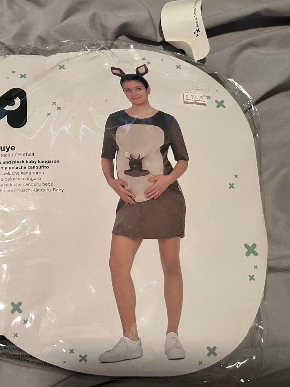 Kangaroo maternity Halloween costume